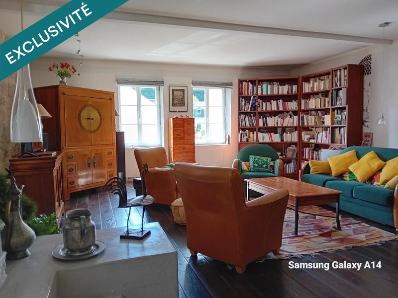 Villa - 201 m² - 6 pièces