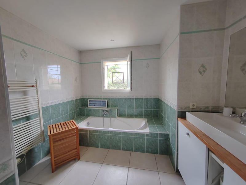 Maison - 162 m² - 6 pièces