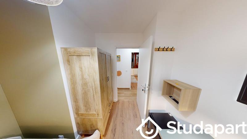 Chambre - 10 m² - 1 pièce