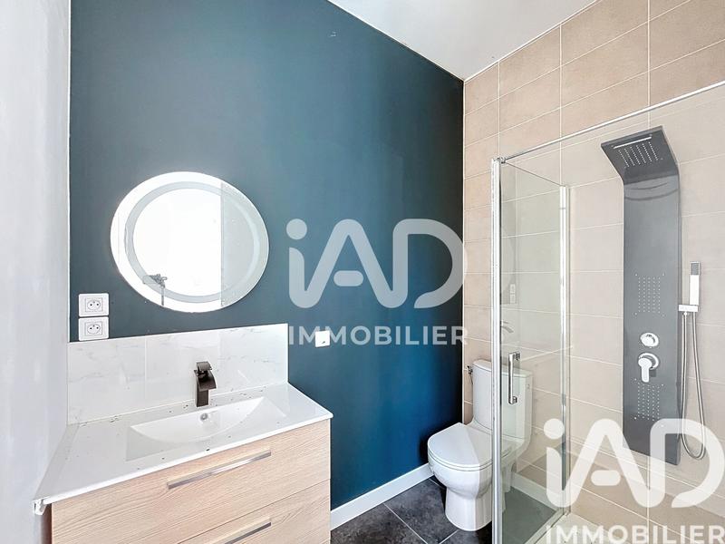 Maison - 305 m² - 8 pièces