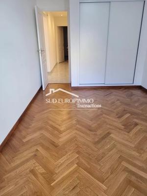 Appartement - 77 m² - 3 pièces
