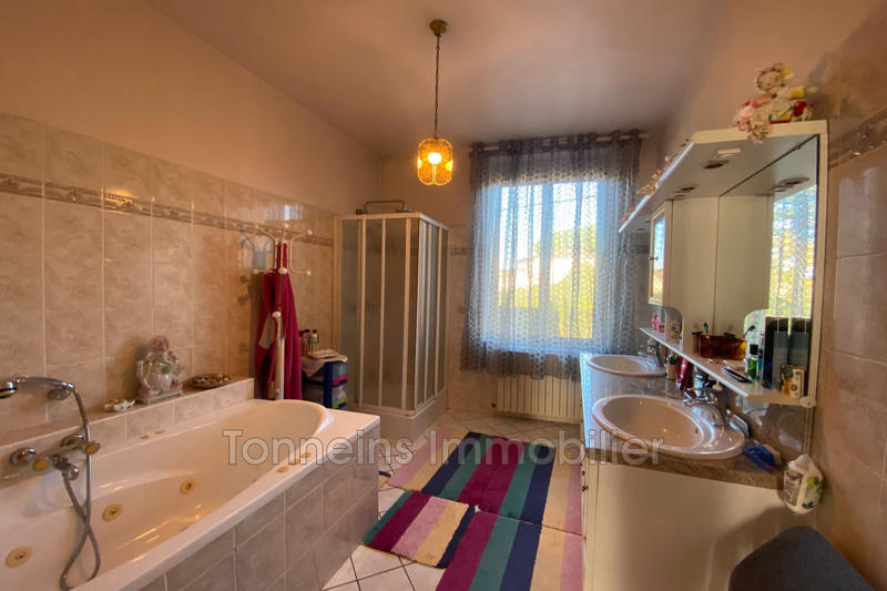 Maison - 143 m² - 6 pièces