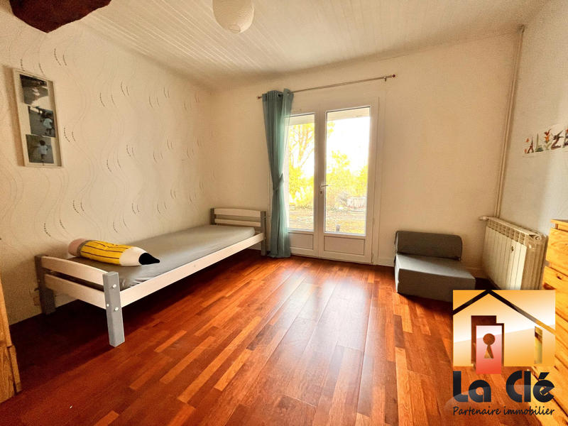 Maison - 267 m² - 10 pièces