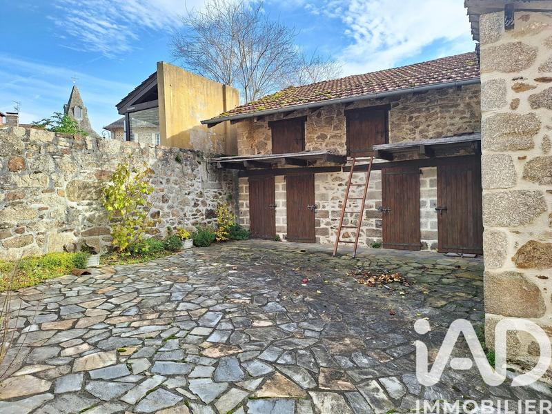 Maison - 188 m² - 8 pièces