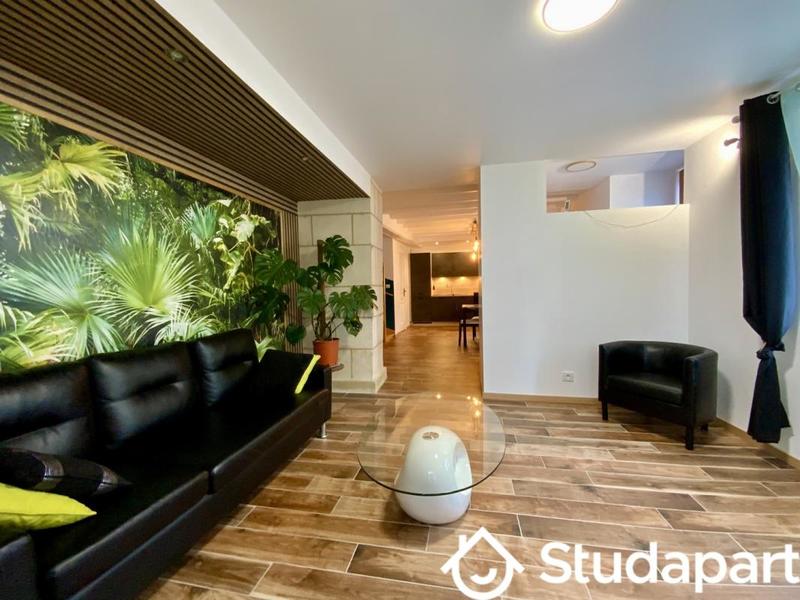 Maison de bourg - 100 m² - 4 pièces