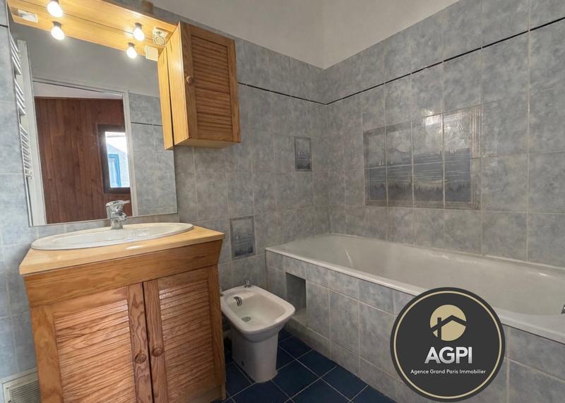 Maison - 103 m² - 5 pièces