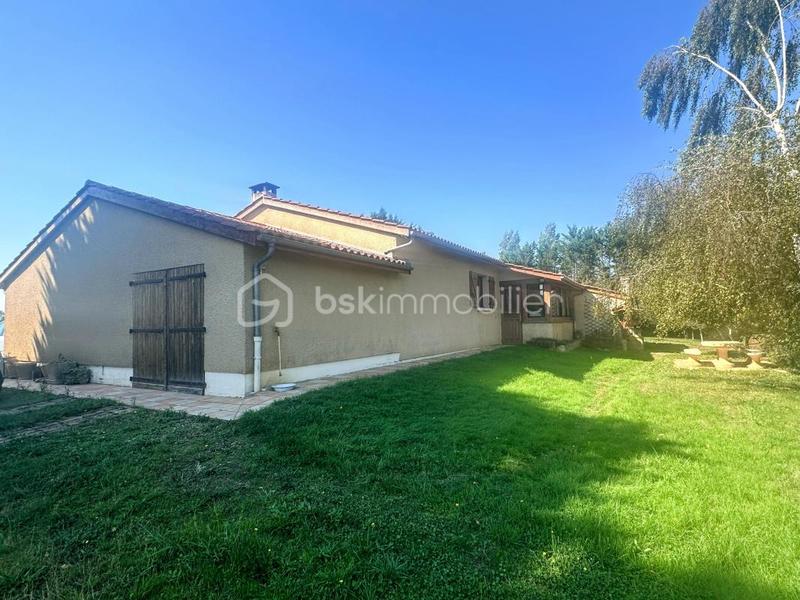 Maison traditionnelle - 148 m² - 9 pièces