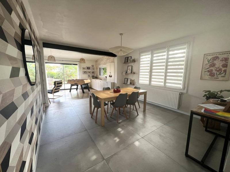 Maison - 167 m² - 7 pièces