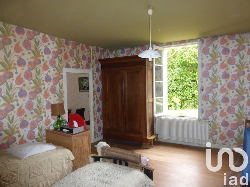 Maison - 270 m² - 12 pièces