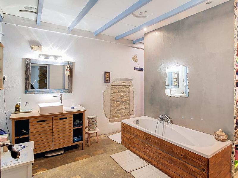 Maison - 264 m² - 7 pièces