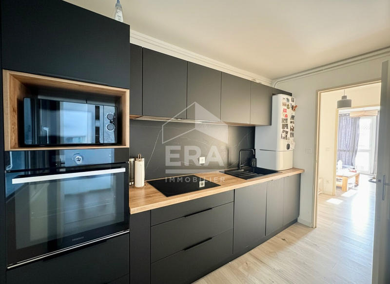 Appartement - 75 m² - 3 pièces