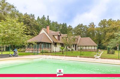 Maison - 177 m² - 9 pièces