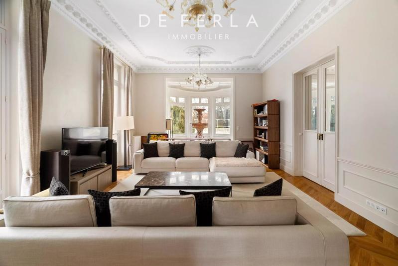 Château - 826 m² - 18 pièces