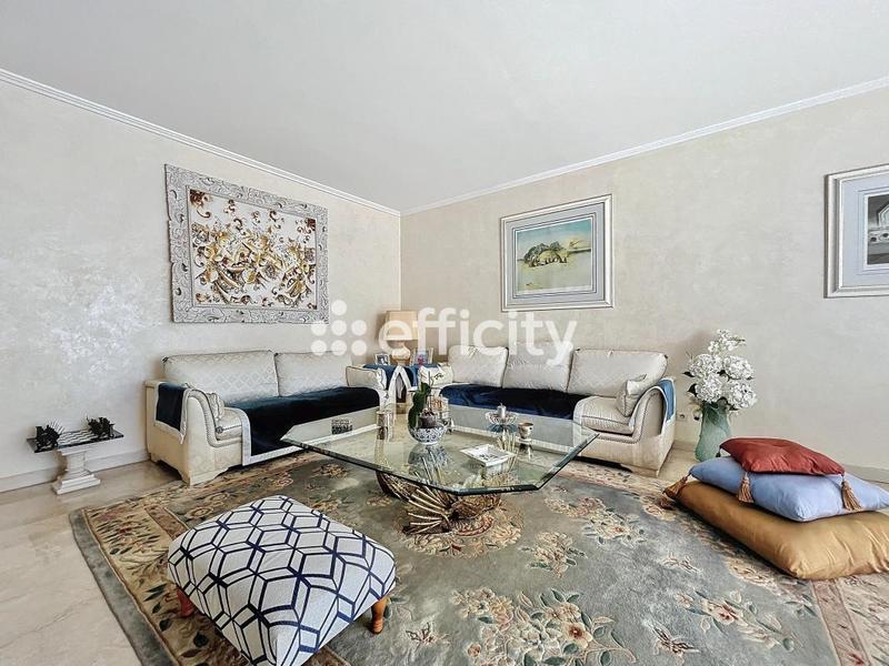 Appartement - 110 m² - 4 pièces