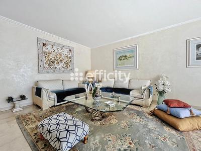 Appartement - 110 m² - 4 pièces