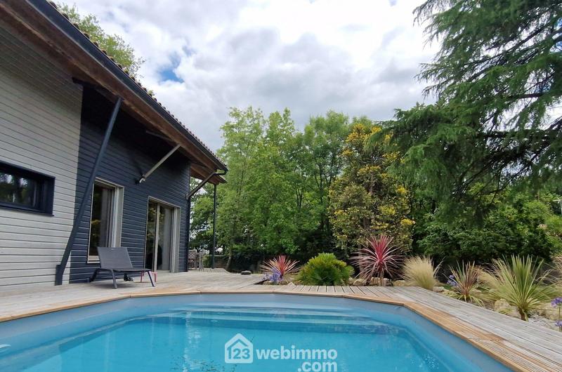 Maison - 153 m² - 5 pièces