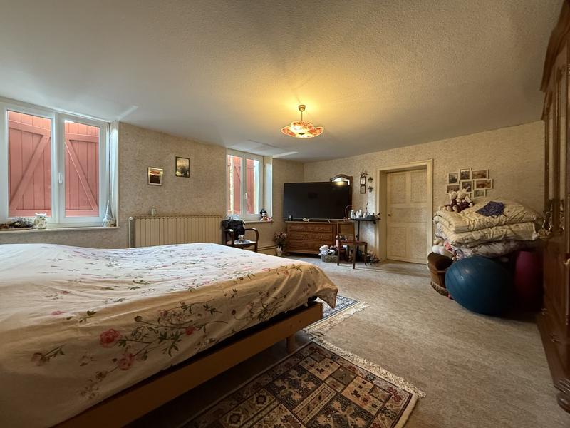 Maison ancienne - 180 m² - 6 pièces