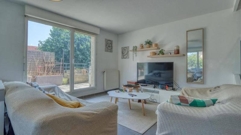 Appartement - 99 m² - 5 pièces