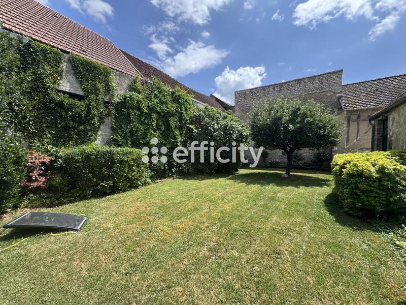 Maison - 250 m² - 11 pièces