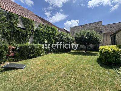 Maison - 250 m² - 11 pièces