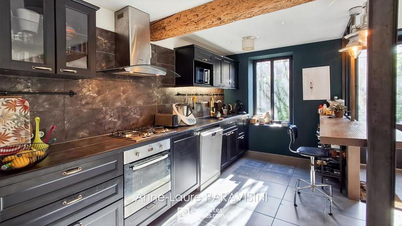 Maison de village - 190 m² - 7 pièces