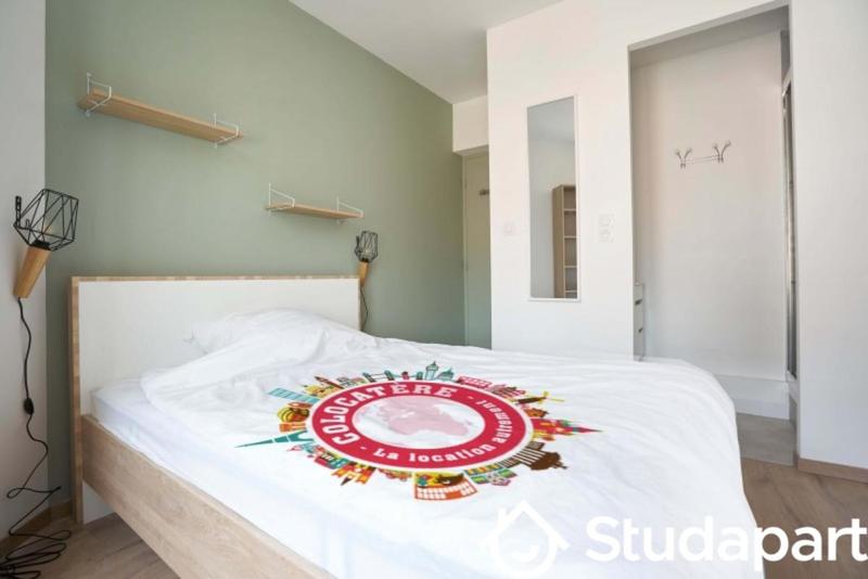 Chambre - 11 m² - 1 pièce