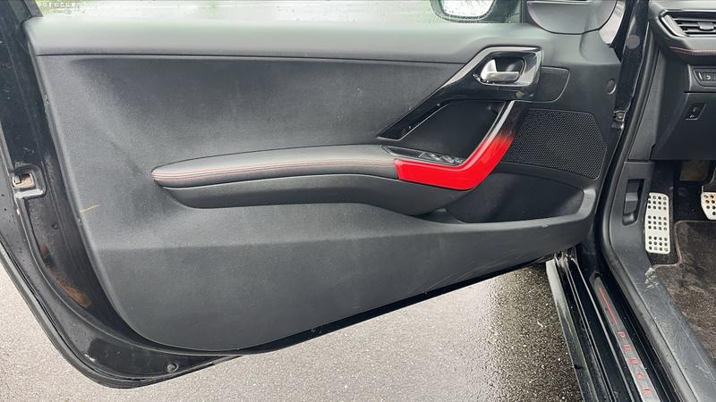 Peugeot 208 I 1.6 Thp 200 Gti