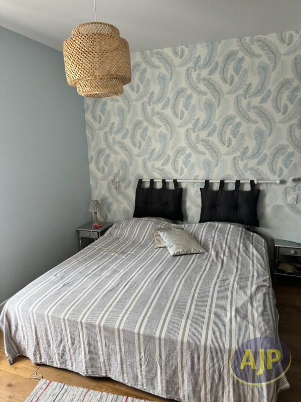 Maison - 102 m² - 6 pièces