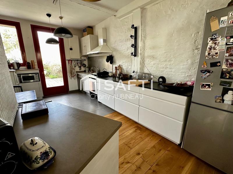 Maison - 171 m² - 8 pièces