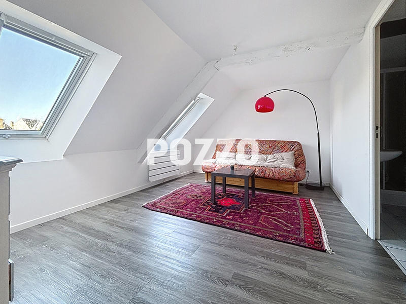 Maison - 256 m² - 10 pièces
