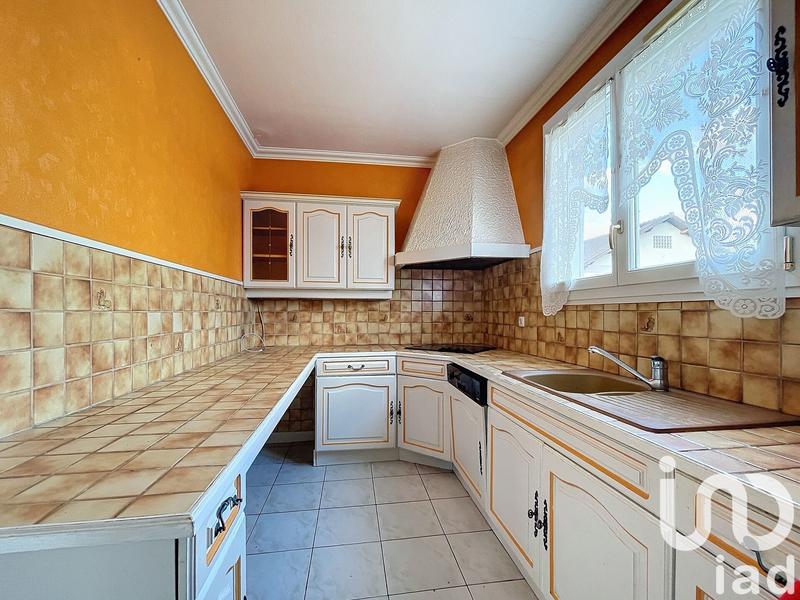 Maison - 77 m² - 6 pièces