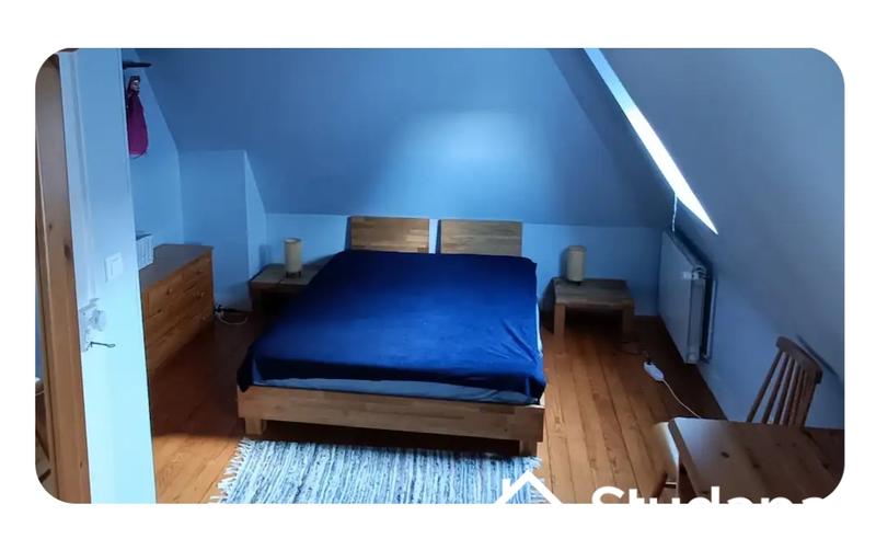 Chambre - 13 m² - 1 pièce
