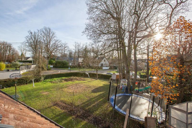 Maison - 261 m² - 9 pièces