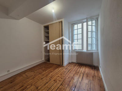 Appartement - 84 m² - 4 pièces