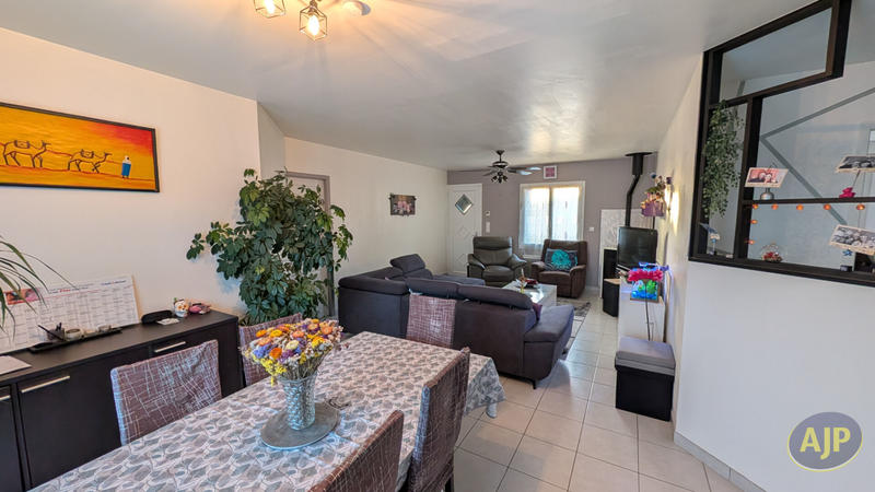 Maison - 107 m² - 5 pièces