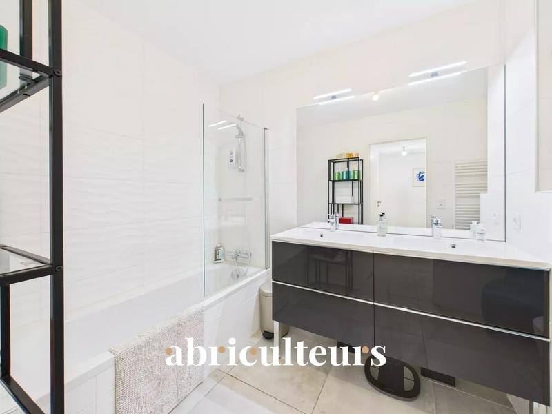 Appartement - 80 m² - 3 pièces