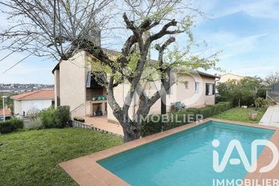 Maison - 165 m² - 6 pièces