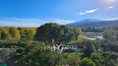 Propriété - 180 m² - 6 pièces