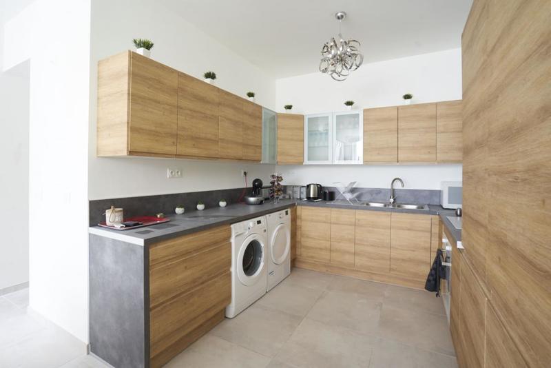 Maison - 137 m² - 8 pièces