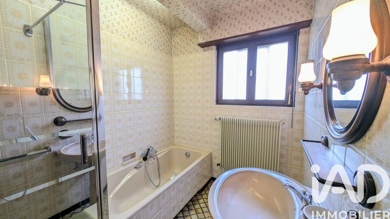 Maison - 94 m² - 5 pièces