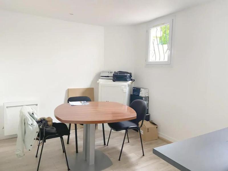 Bureau - 62 m²