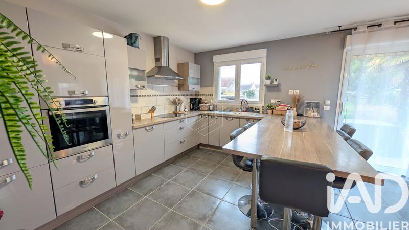 Maison - 93 m² - 5 pièces