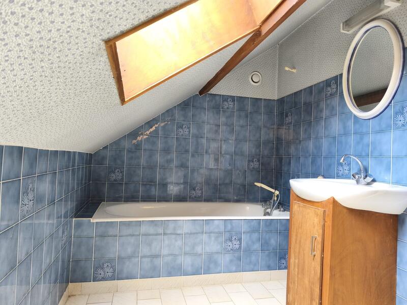 Maison - 171 m² - 8 pièces