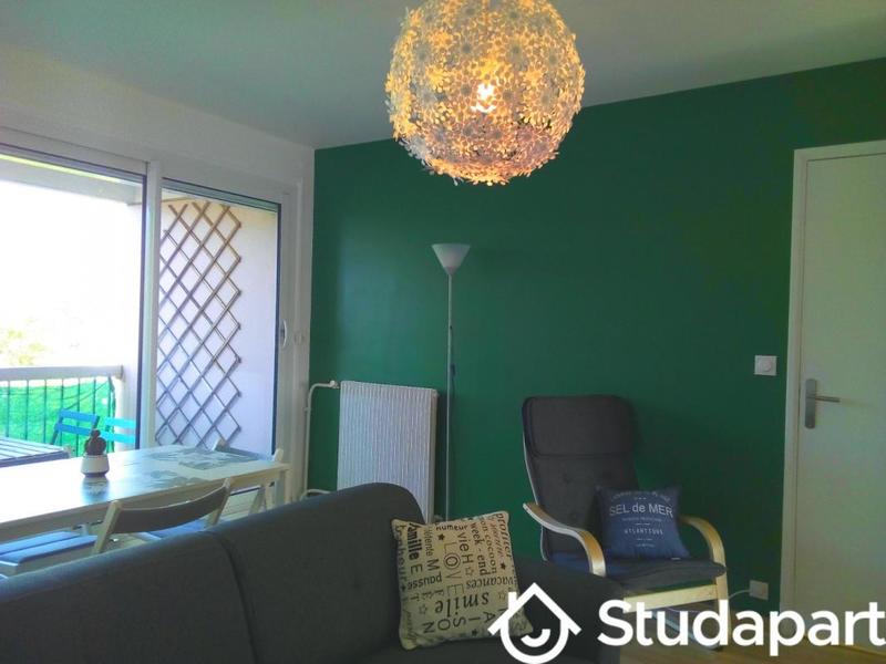 Chambre - 14 m² - 1 pièce