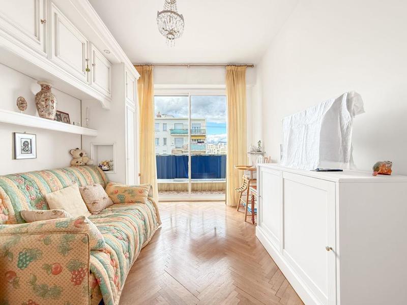 Appartement - 80 m² - 3 pièces