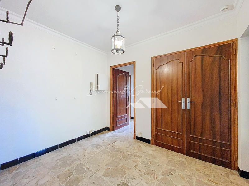 Appartement - 86 m² - 4 pièces