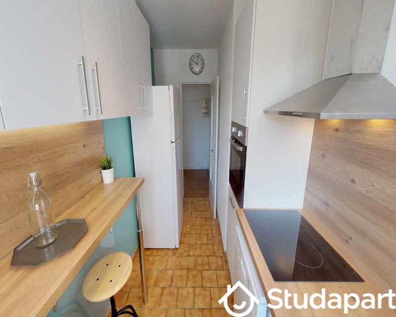 Chambre - 90 m² - 1 pièce