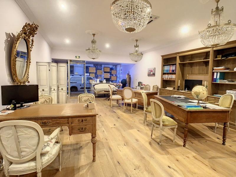 Local commercial - 88 m² - 3 pièces