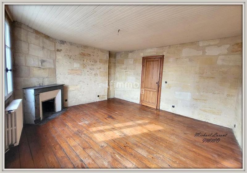 Maison en pierre - 146 m² - 6 pièces