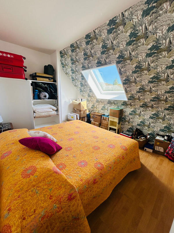 Maison - 93 m² - 5 pièces